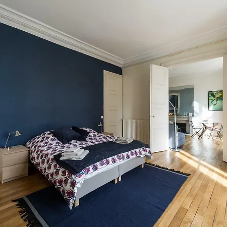 Apartamento 13 Place Chateauneuf - Tours